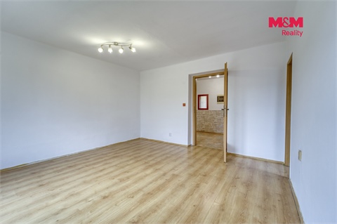 Prodej rodinného domu, 274 m² 8