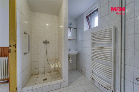 Prodej rodinného domu, 274 m² 10