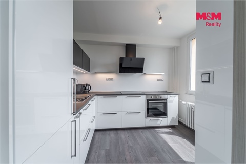 Prodej bytu 4+1, 104 m² - 0