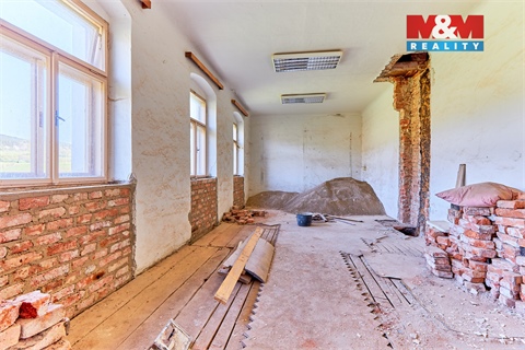 Prodej komerčního objektu, 982 m² - 6