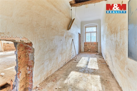 Prodej komerčního objektu, 982 m² 6