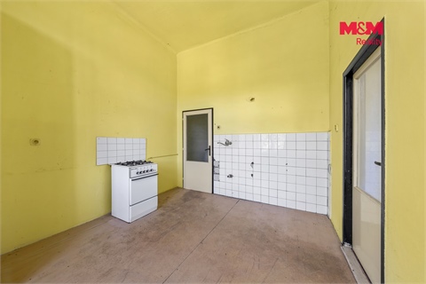 Prodej komerčního objektu, 3 000 m² - 4