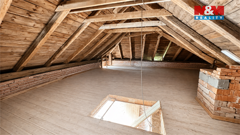 Prodej rodinného domu, 250 m² - 0