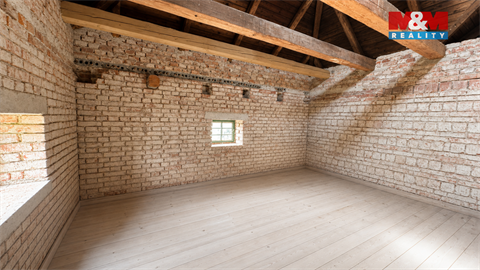 Prodej rodinného domu, 250 m² - 4