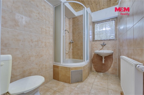 Prodej rodinného domu, 230 m² 8
