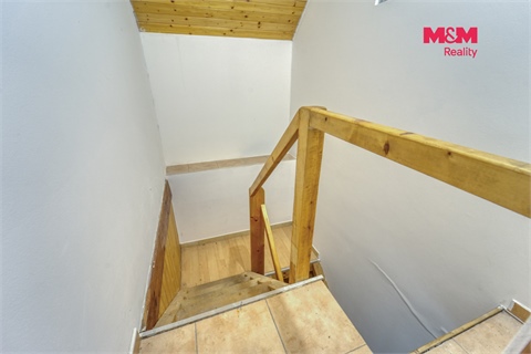 Prodej rodinného domu, 230 m² - 10