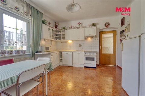 Prodej rodinného domu, 230 m² - 0