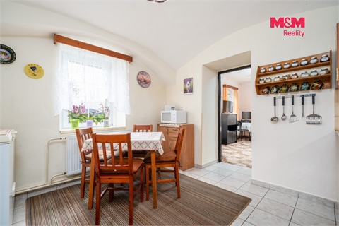 Prodej rodinného domu, 280 m² 18