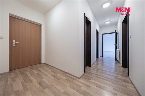 Pronájem bytu 2kk, 77 m² 2