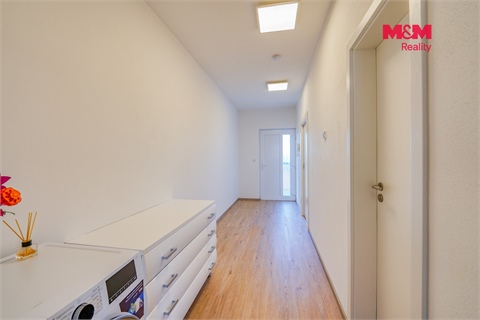 Prodej bytu 2kk, 56 m² - 14