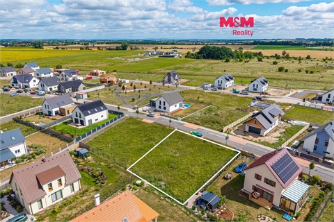 Prodej stavebního pozemku, 691 m² 0