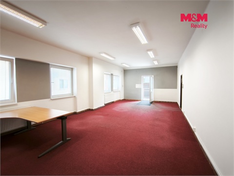 Pronájem obchodních prostor, 83 m² - 0