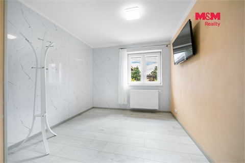 Prodej rodinného domu, 184 m² 14
