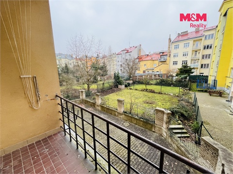 Pronájem bytu 3kk, 71 m² 12