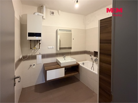Pronájem bytu 3+1, 98 m² - 4