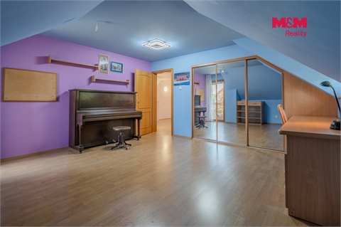 Prodej rodinného domu, 248 m² 14