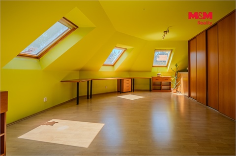 Prodej rodinného domu, 248 m² 12