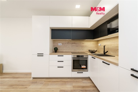 Prodej bytu 4kk, 80 m² 0