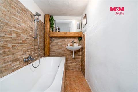 Prodej rodinného domu, 93 m² 6