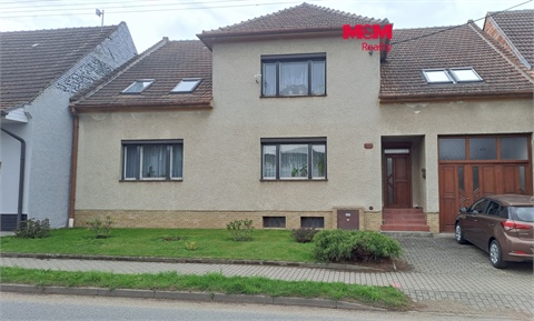 Prodej rodinného domu, 240 m² 0