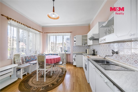 Prodej rodinného domu, 295 m² - 0