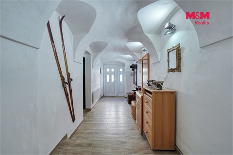 Prodej rodinného domu, 359 m² - 10