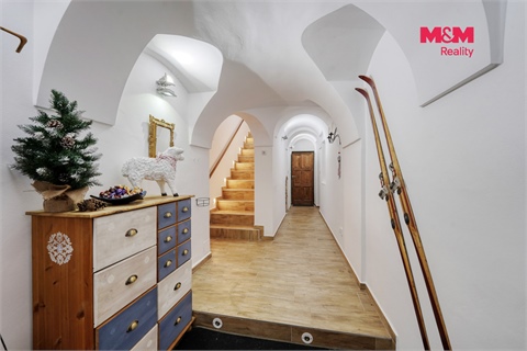 Prodej rodinného domu, 359 m² 10