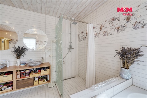 Prodej rodinného domu, 359 m² 18