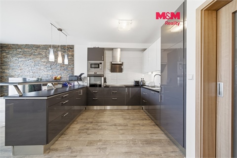 Prodej bytu 3kk, 75 m² 0