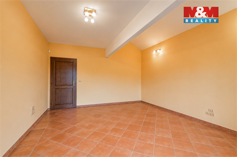 Prodej rodinného domu, 400 m² - 22