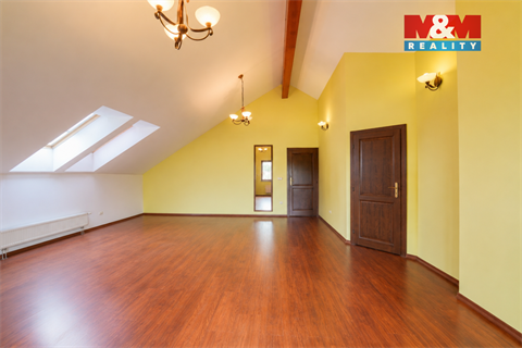 Prodej rodinného domu, 400 m² - 20