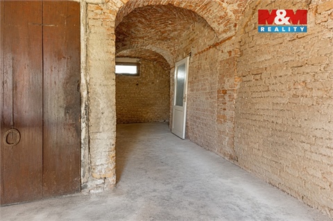 Prodej rodinného domu, 200 m² 14