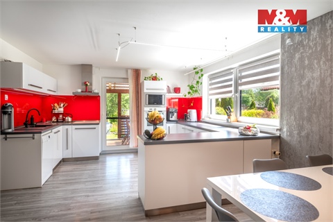 Prodej rodinného domu, 240 m² - 22