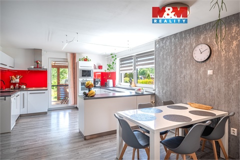 Prodej rodinného domu, 240 m² 0