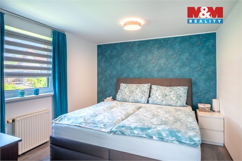 Prodej rodinného domu, 240 m² - 2