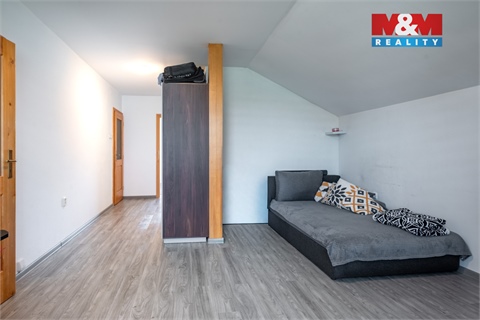Prodej rodinného domu, 240 m² 18