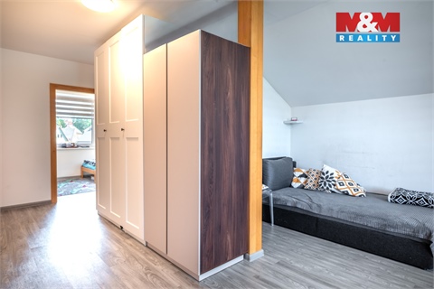 Prodej rodinného domu, 240 m² 16