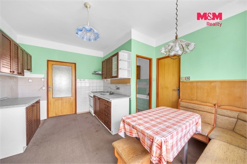 Prodej rodinného domu, 179 m² - 6