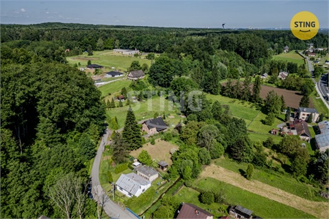 Prodej stavebního pozemku, 1 027 m² 2
