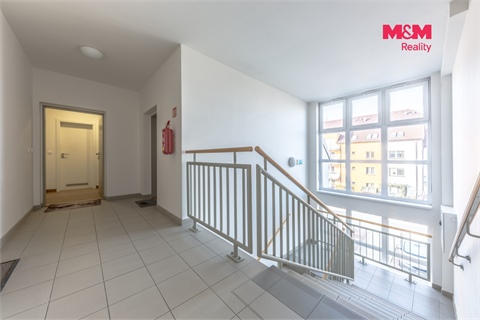 Pronájem bytu 1kk, 37 m² 8
