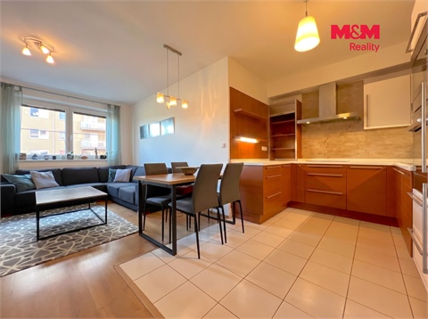 Pronájem bytu 3kk, 73 m² - 0