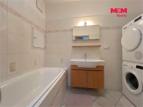 Pronájem bytu 3kk, 73 m² 6