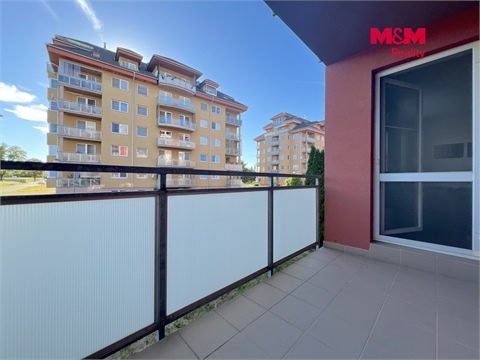 Pronájem bytu 3kk, 73 m² 10