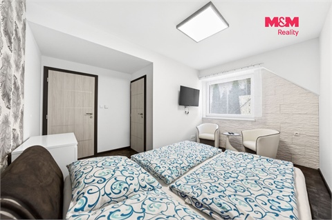 Prodej rodinného domu, 233 m² 16