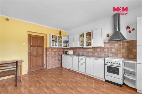 Prodej rodinného domu, 191 m² - 6