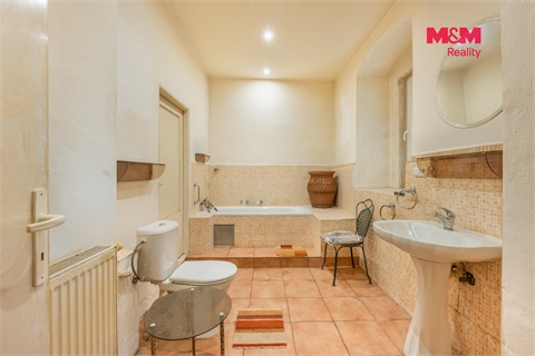 Prodej rodinného domu, 240 m² - 16