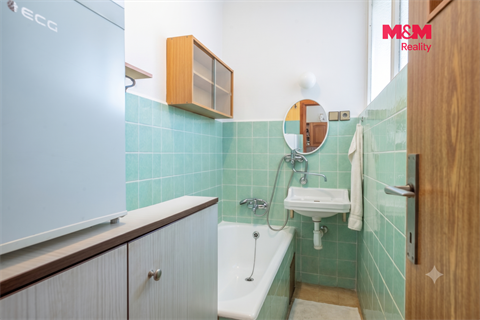 Prodej rodinného domu, 230 m² - 12