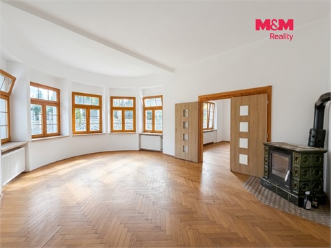 Prodej rodinného domu, 445 m² - 2