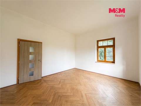 Prodej rodinného domu, 445 m² - 8