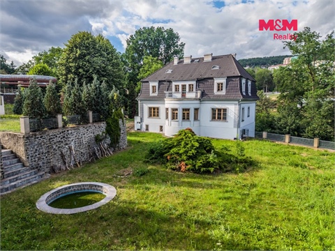 Prodej rodinného domu, 445 m² 6